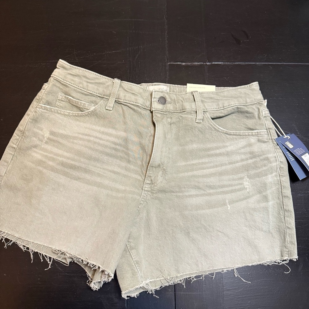 Universal thread Women's‎ Casual green Denim Shorts